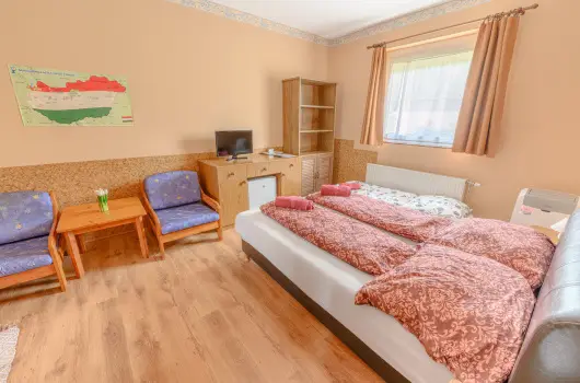 Borb�la Vend�gh�z - Okt�ber 23.