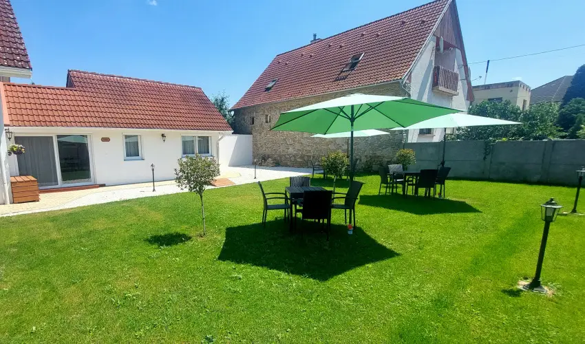 Bk City Apartments Bk, Bkfrd - Oktber 23.