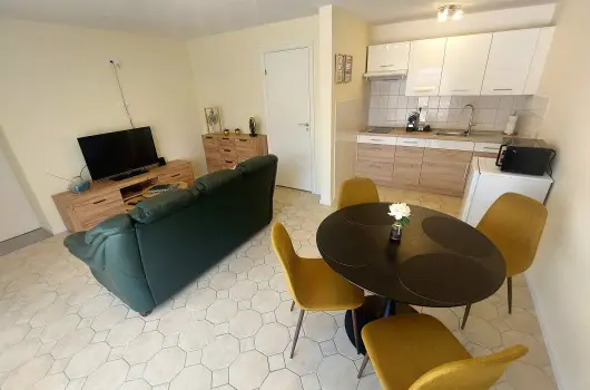 Bk City Apartments - Oktber 23.