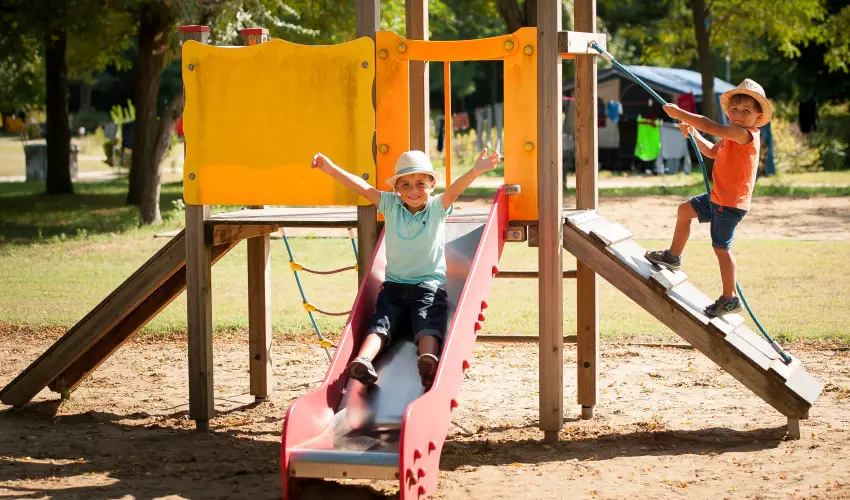 Cegldfrd Apartmanpark s Kemping Cegld - Oktber 23. (min. 2 j)