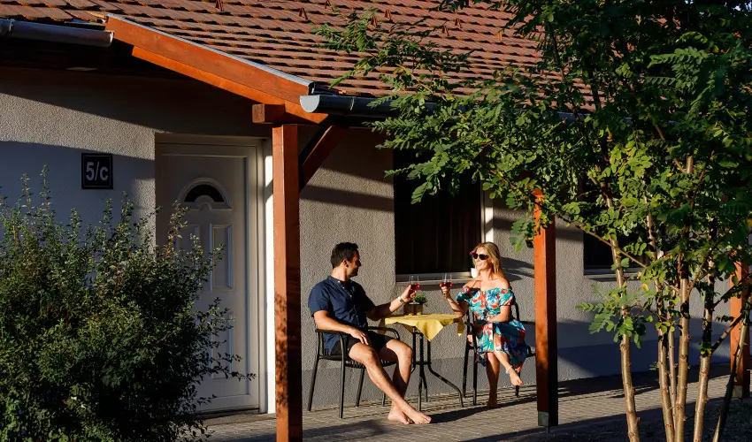 Cegl�df�rd� Apartmanpark �s Kemping Cegl�d - Okt�ber 23. (min. 2 �j)