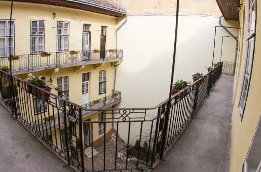 Central Hotel 21 - Oktber 23. 