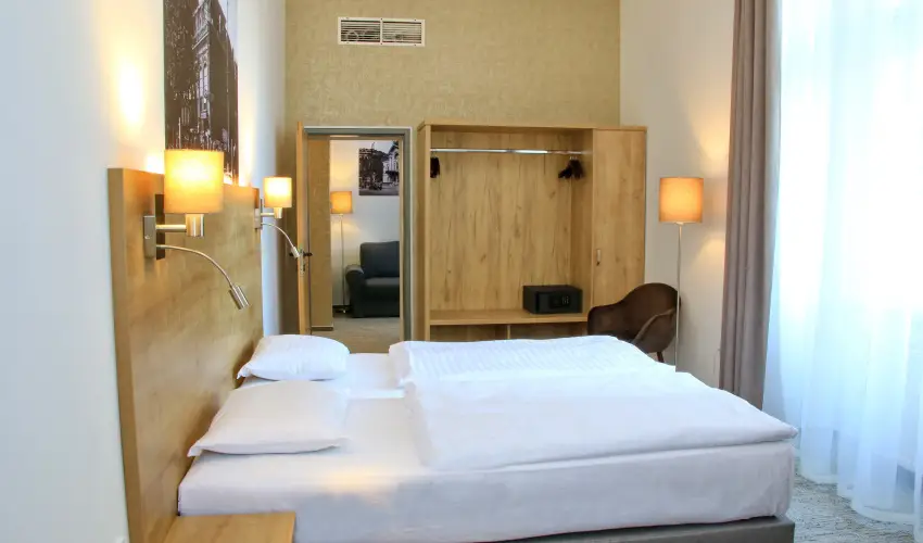 City Hotel Ring Budapest - Oktber 23. (min. 3 j)