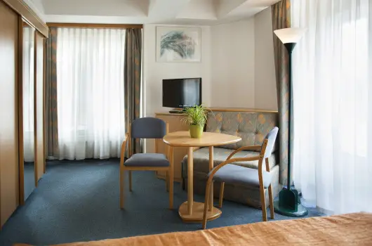 City Hotel Mtys - Oktber 23. (min. 3 j)