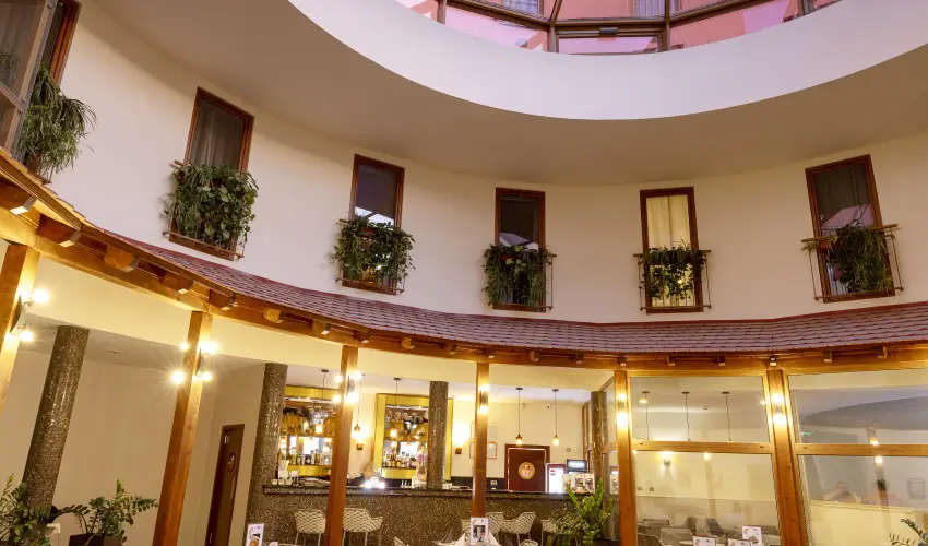 Colosseum Wellness Hotel Mrahalom - Oktber 23. (min. 2 j)