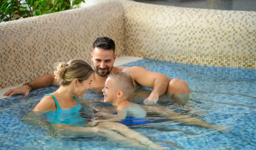 Colosseum Wellness Hotel M�rahalom - Okt�ber 23. (min. 2 �j)