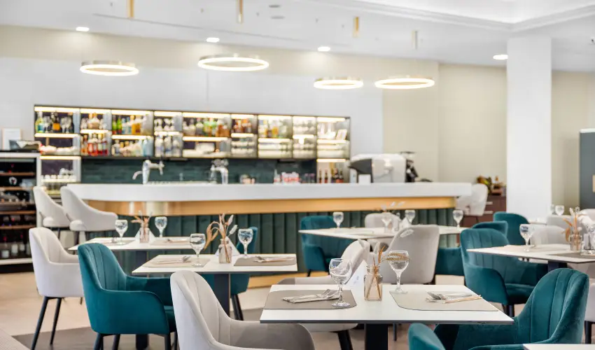 Corso Hotel Pcs Pcs - Oktber 23. 