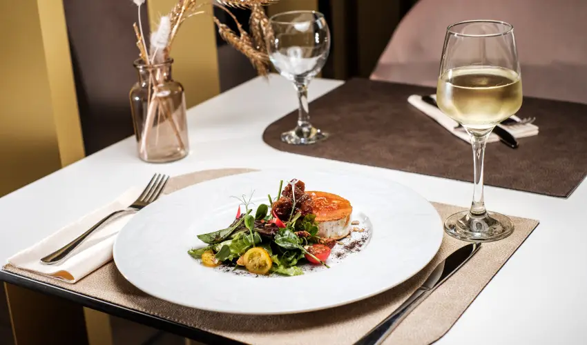 Corso Hotel Pcs Pcs - Oktber 23. 