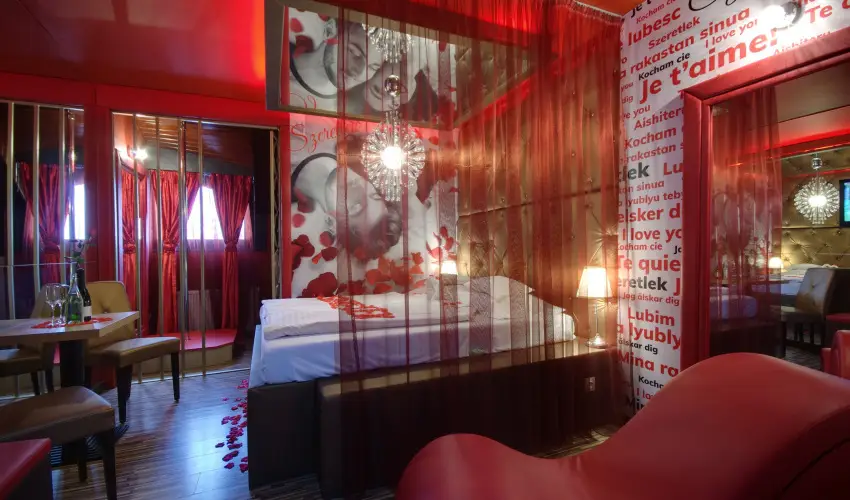 Corvin Hotel Gyula - Oktber 23. (min. 3 j)