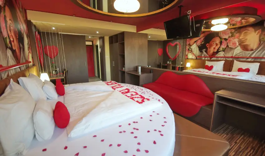 Corvin Hotel Gyula - Oktber 23. (min. 3 j)