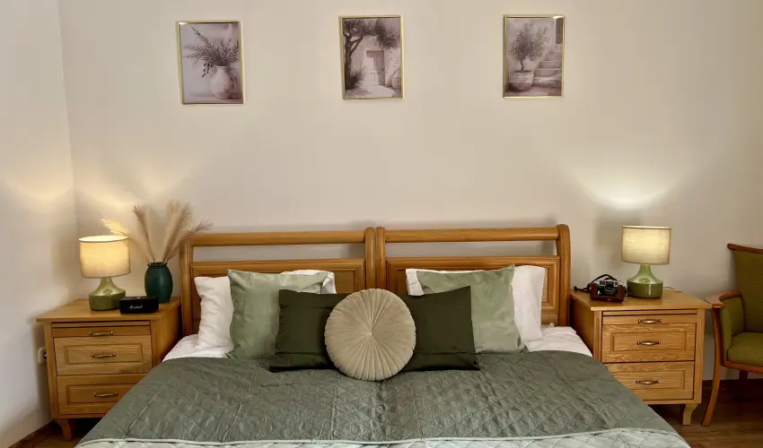 Cottage Apartman Gyula Gyula - Okt�ber 23. (min. 2 �j)