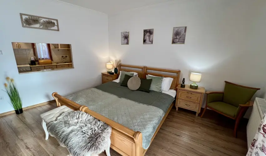 Cottage Apartman Gyula Gyula - Okt�ber 23. (min. 2 �j)
