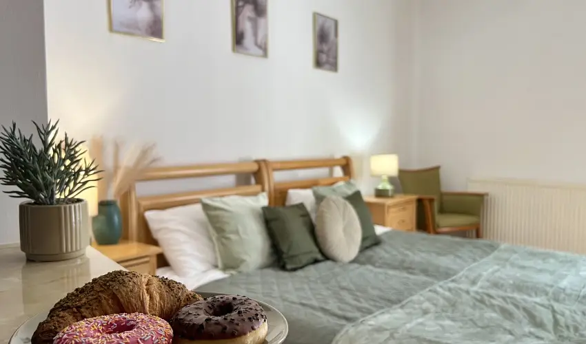 Cottage Apartman Gyula Gyula - Okt�ber 23. (min. 2 �j)