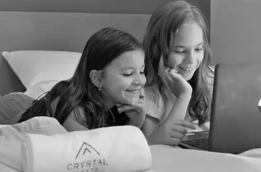 Crystal Hotel - Oktber 23. -i pihens