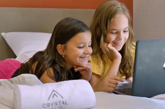 Crystal Hotel - Oktber 23. -i pihens