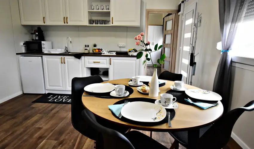 Csoda Apartman Domaszk - Oktber 23.