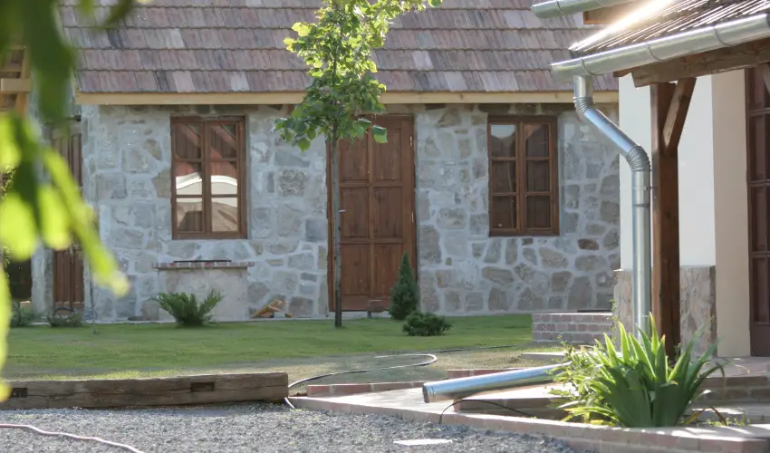 Czirka Vendghz Tolcsva - Oktber 23. (min. 2 j)