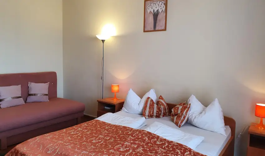 D&A Apartmanhz Egerszalk - Oktber 23. 