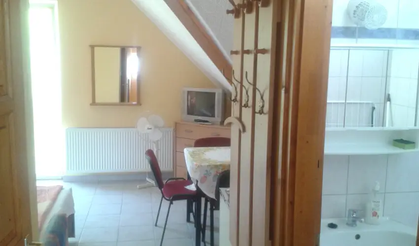 Dek Vendghz Hajdszoboszl - Oktber 23. (min. 2 j)