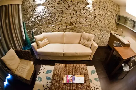 Echo Residence All Suite Hotel - Oktber 23. (min. 2 j)