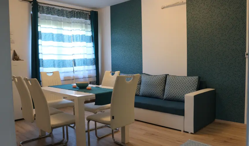 gerliget Vendghz Harkny - Oktber 23. (min. 2 j)