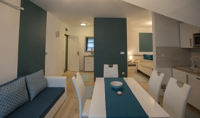 gerliget Vendghz Harkny - Oktber 23. (min. 2 j)