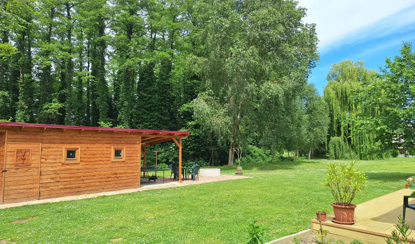 gerliget Vendghz Harkny - Oktber 23. (min. 2 j)