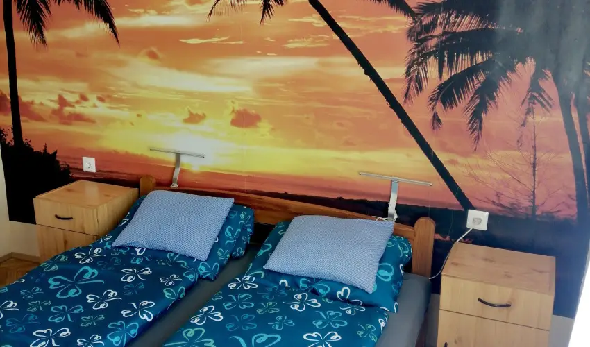 lmny Vendghz Csurg - Oktber 23.