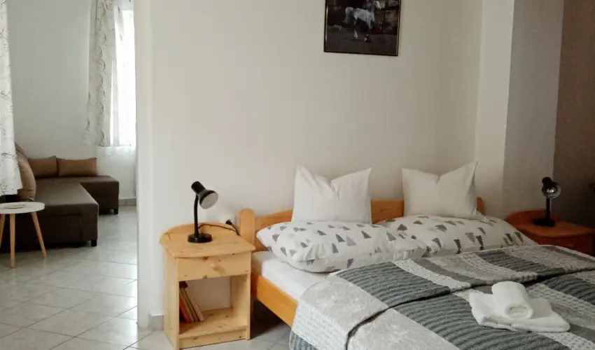 Etvs Nyaral Sifok - Oktber 23. (min. 4 j)