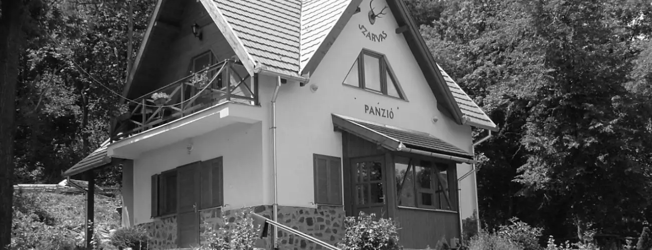 Szarvas Panzi Erdbnye - Oktber 23. (min. 2 j)
