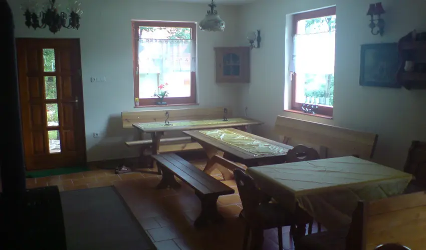 Szarvas Panzi� Erd�b�nye - Okt�ber 23. (min. 2 �j)