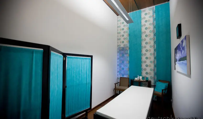 Erzsbet Nagy Szlloda Paks - Oktber 23.