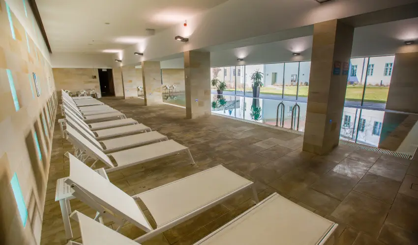 Erzsbet Nagy Szlloda Paks - Oktber 23.