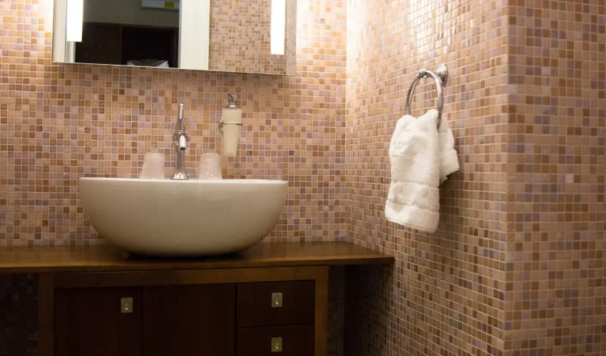 Erzsbet Nagy Szlloda Paks - Oktber 23.