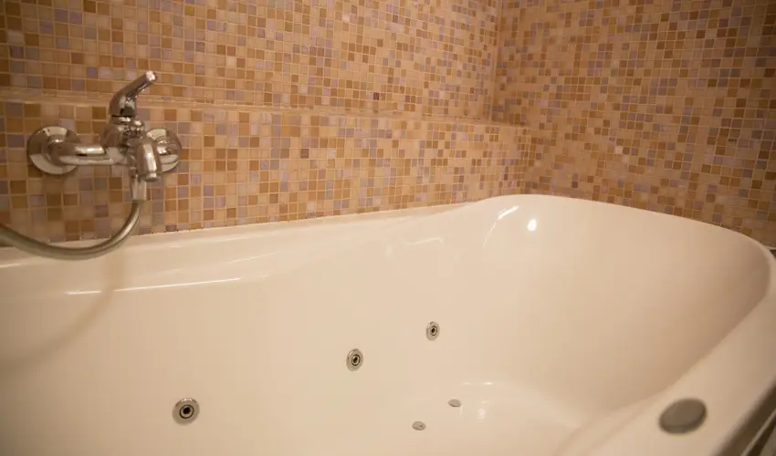 Erzsbet Nagy Szlloda Paks - Oktber 23.