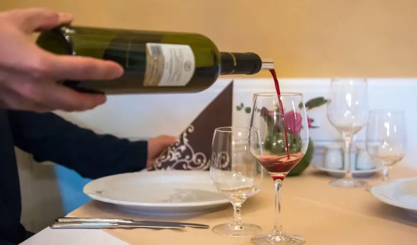 Erzsbet Nagy Szlloda Paks - Oktber 23.