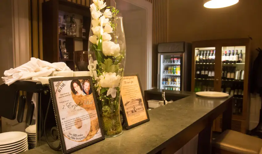 Erzsbet Nagy Szlloda Paks - Oktber 23.