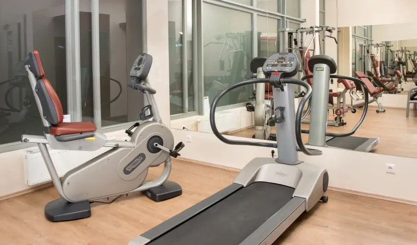 Erzsbet Kirlyn Szlloda Gdll - Oktber 23. - specilis elrefizetssel