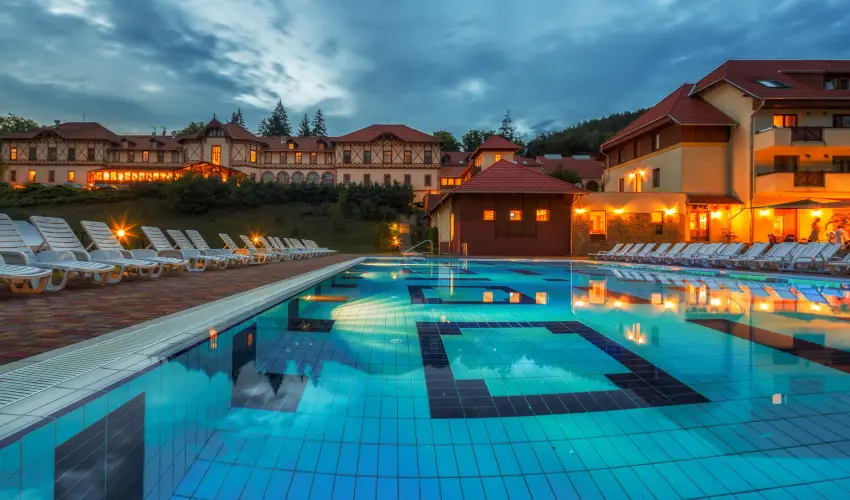 Erzsbet Park Hotel Pardfrd - Oktber 23. (min. 3 j)