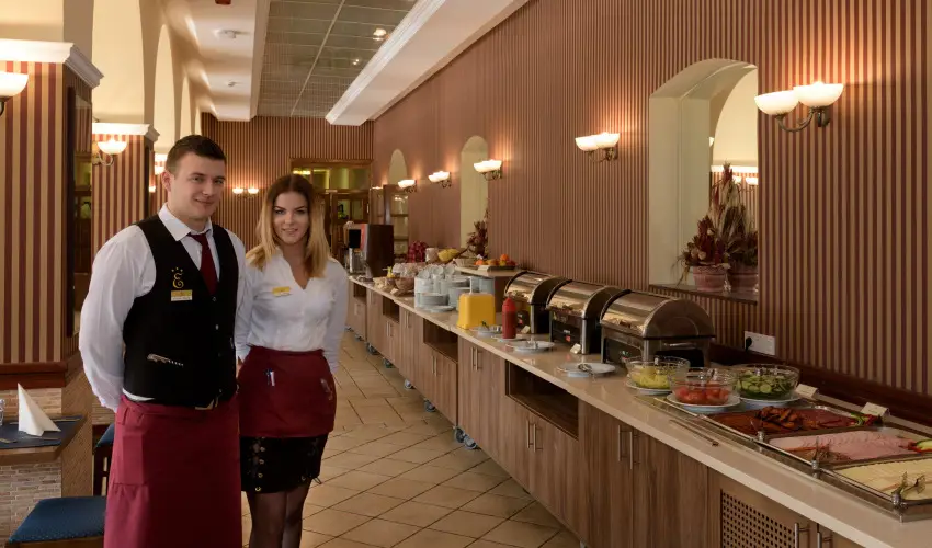 Erzsbet Park Hotel Pardfrd - Oktber 23. (min. 3 j)