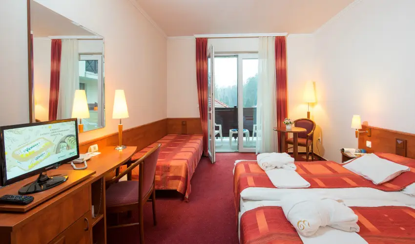 Erzsbet Park Hotel Pardfrd - Oktber 23. (min. 3 j)
