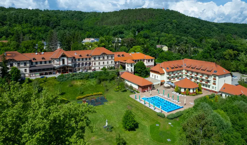 Erzsbet Park Hotel Pardfrd - Oktber 23. (min. 3 j)