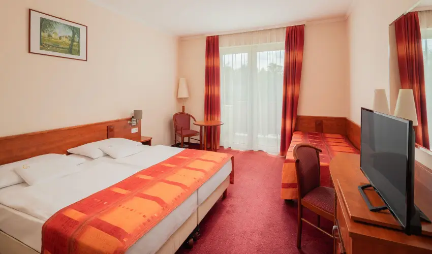 Erzsbet Park Hotel Pardfrd - Oktber 23. (min. 3 j)