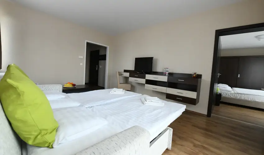 Ezsthd Hotel Veszprm - Oktber 23.