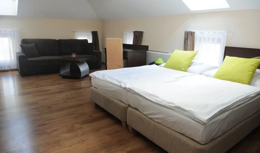 Ezsthd Hotel Veszprm - Oktber 23.