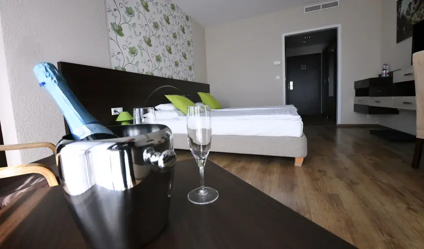 Ezsthd Hotel Veszprm - Oktber 23.