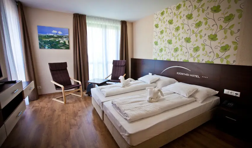 Ezsthd Hotel Veszprm - Oktber 23.