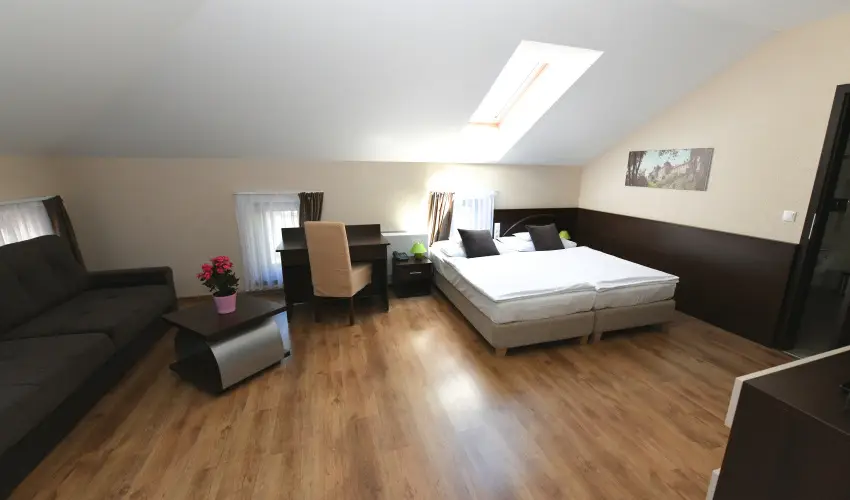 Ezsthd Hotel Veszprm - Oktber 23.