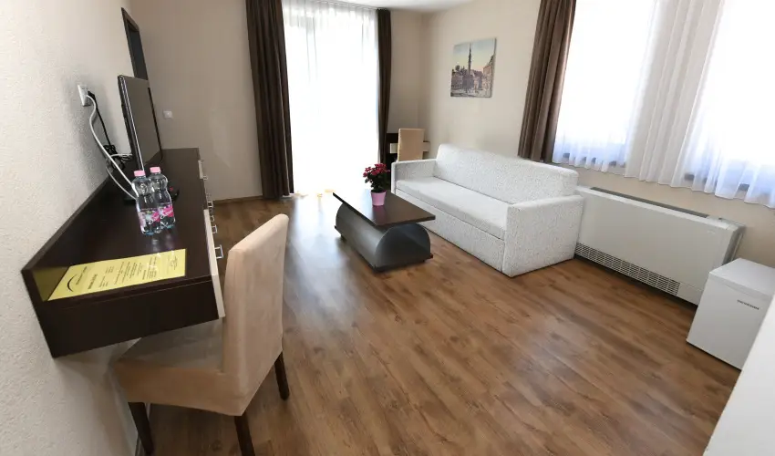 Ezsthd Hotel Veszprm - Oktber 23.