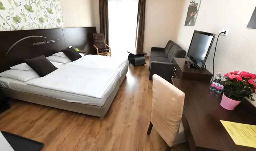 Ezsthd Hotel Veszprm - Oktber 23.